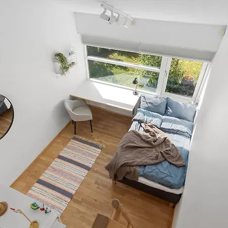 Villa Elegant 4br With Great Views And Location