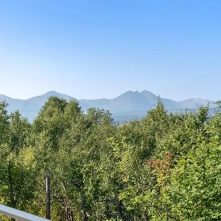 Elegant 4br With Great Views And Location Villa